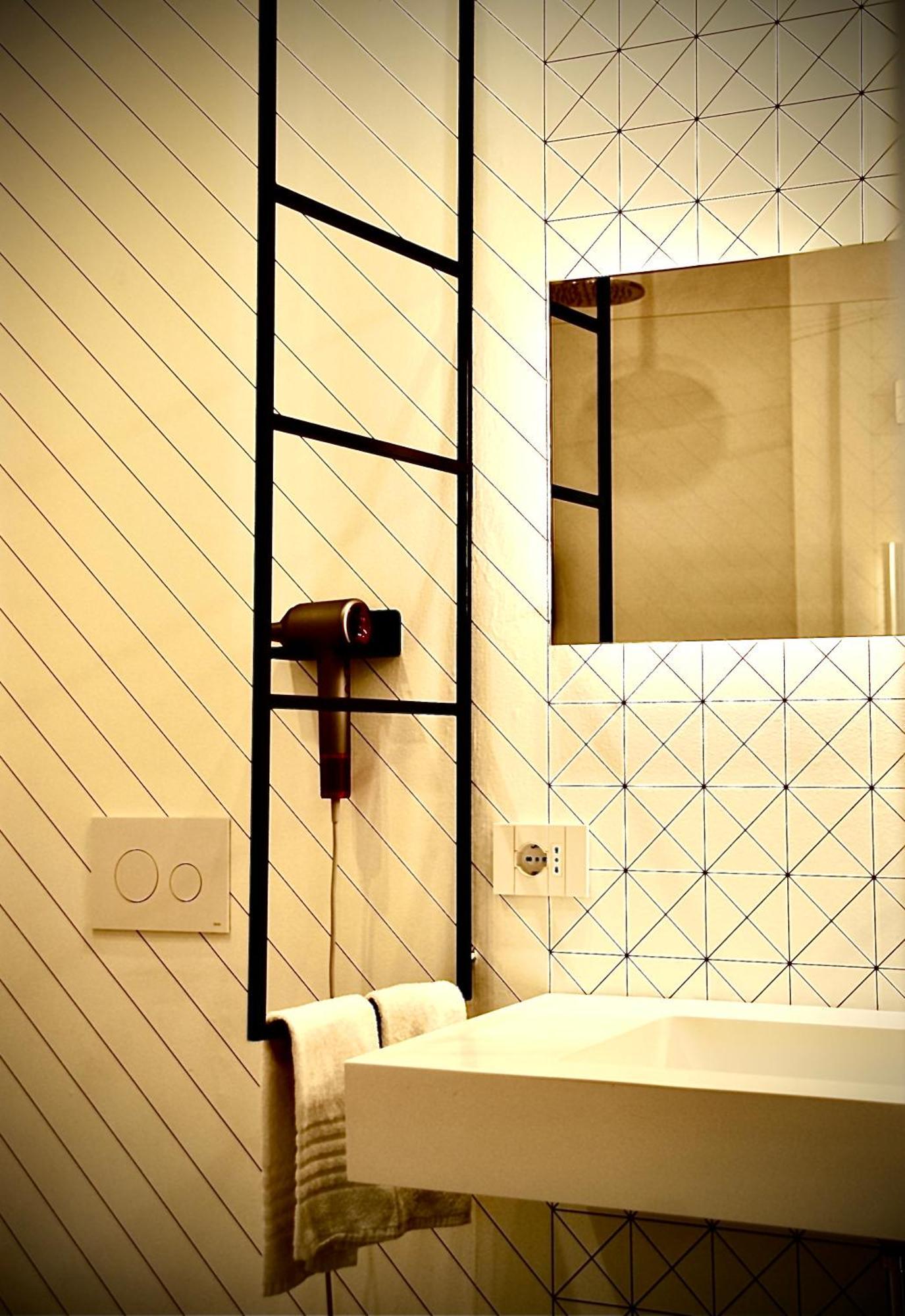 カターニア Fra Le Righe Bed & Breakfast エクステリア 写真