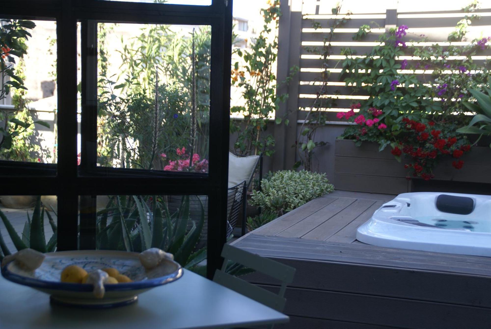カターニア Fra Le Righe Bed & Breakfast エクステリア 写真